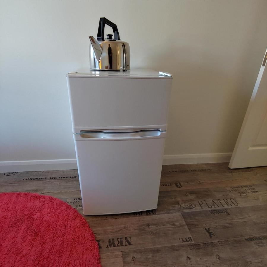 Ensuite Master Bedroom, Private Bathroom, Inside Family Home, Walking Distance To Harry Potter Watford  Exteriör bild